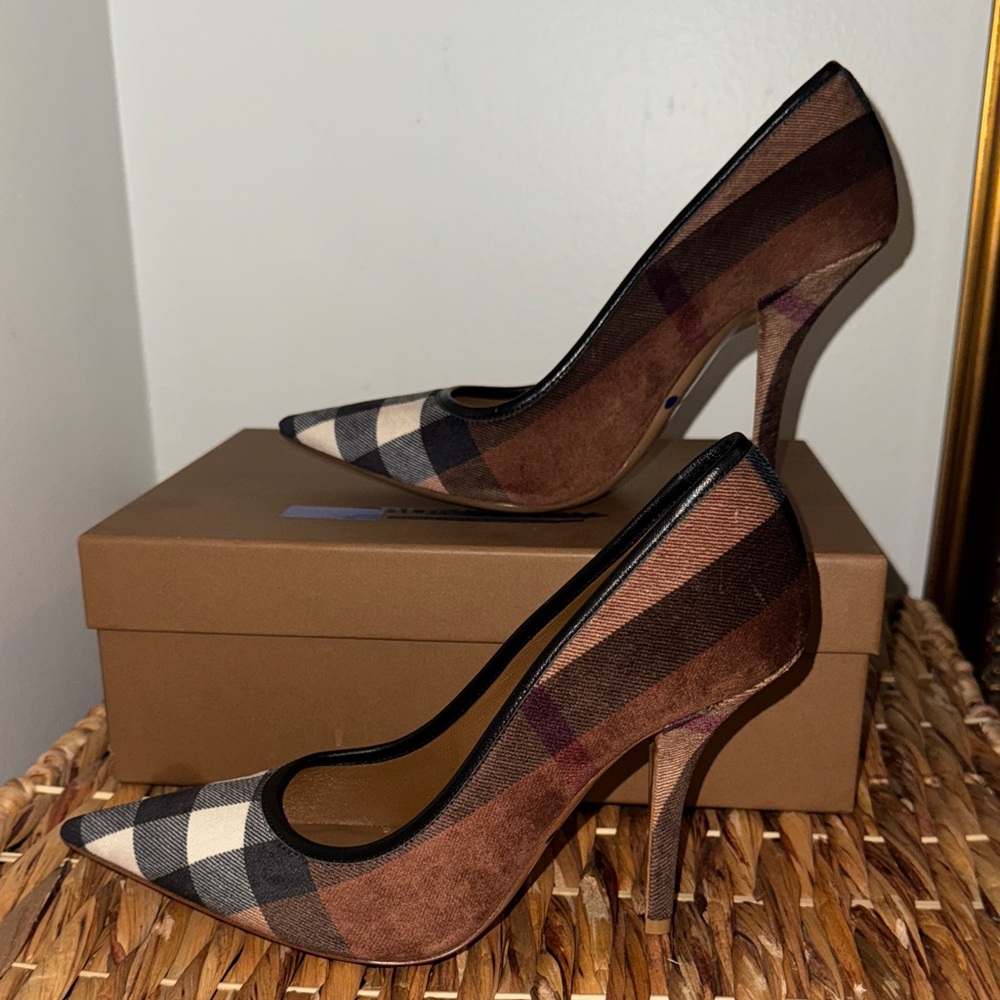 Burberry Checkered Brown and Black Heels - Picture 3 of 6